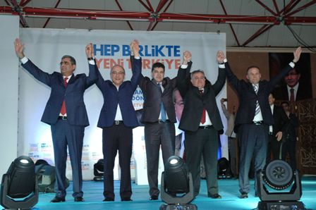 AK Parti Karaman milletvekili adayları tanıtıldı
