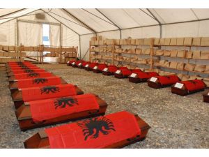 Kosovalı 21 Arnavutun Cenazesi, Ailelerine Teslim Edildi