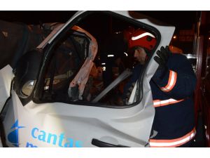 Sakarya'da Trafik Kazası: 2 Ölü