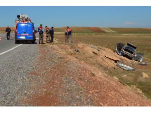 Kayseri'de Otomobil Kayalara Çarptı: 2 Ölü, 2 Yaralı