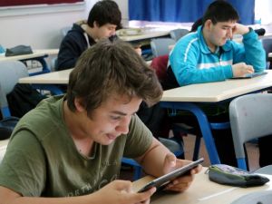 Teog Deneme Sınavına Tablet Bilgisayarla Girdiler