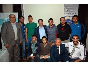 Başkan Yazgı Üniversite Öğrencileriyle Bir Araya Geldi