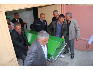 Damadının Bıçakladığı Kadın Öldü