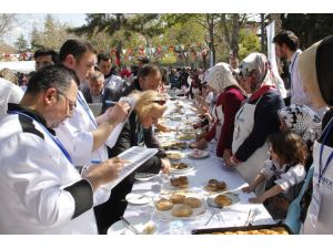 Konya'da Selçuklu Yemekleri Yarıştı