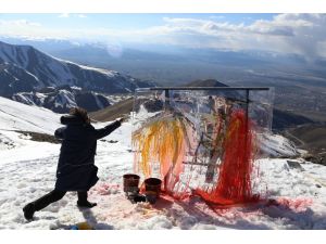 Profesör, Sanatını Zirveye Taşıdı