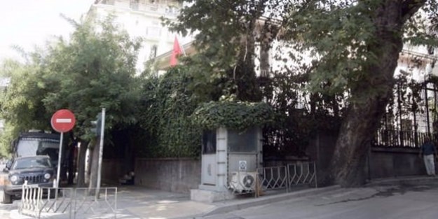 Selanik Başkonsolosluğumuza saldırı düzenlendi