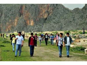 Anavarza Antik Kenti'nde Hedef 1 Milyon Ziyaretçi
