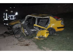 Konya'da Otomobil Şarampole Devrildi: 1 Ölü, 4 Yaralı
