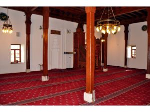Ballı Baba Camisi 9 Asırdır İhtişamını Koruyor