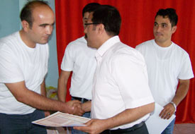 Tekstilci gençler meslek sahibi