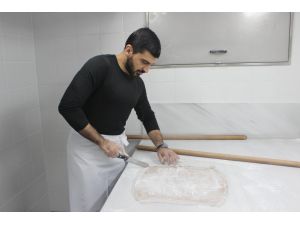 Saray Mutfağının "Kahveli Baklava"sı Yeniden Üretildi