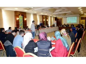 "Gençlik Ve Toplumsal Değişim" Çalıştayı