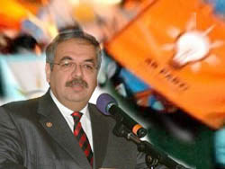 AK Parti'de tek cesur Hüsrev Kutlu