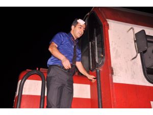 Manisa'da Trene Taşlı Saldırı