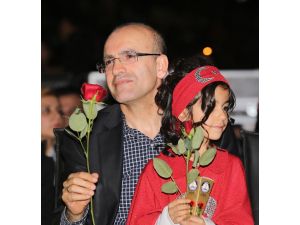 Maliye Bakanı Şimşek Gaziantep'te