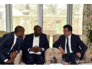 Ekonomi Bakanı Nihat Zeybekci Kuveyt'te