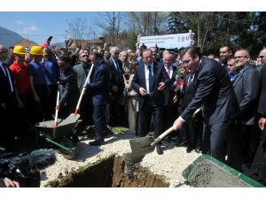 Sırbistan Başbakanı Vuçiç'ten "Diyalog" Çağrısı