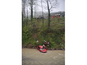 Trabzon'da Otomobil Devrildi: 1 Ölü, 1 Yaralı