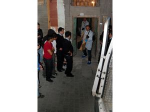 Şanlıurfa'da Genç Kız Tüfekle Vurulmuş Olarak Bulundu