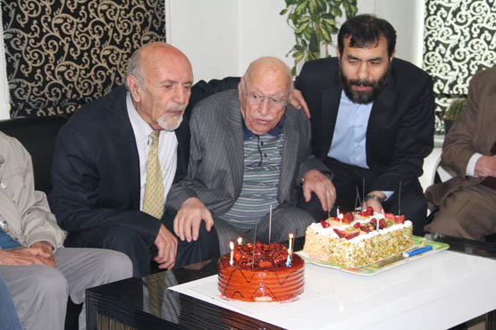 Ahmet Cenap Kendi’ye doğum günü kutlaması