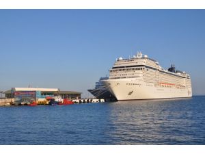 Anzakların Torunları Kuşadası'nda