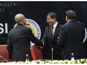 Başbakan Davutoğlu TOBB'da Kılıçdaroğlu'na yüklendi