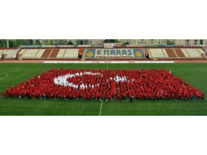 Kahramanmaraş'ta Çocuklardan Diş Fırçalama Rekoru