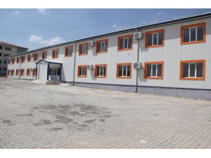 Unıcef Suriyeli Öğrenciler İçin Okul Yaptırdı