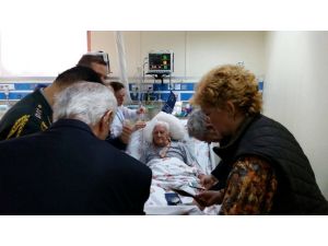 Kore Gazisi Madalyasını Tedavi Gördüğü Hastanede Aldı