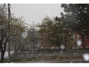 Elmadağ'a Kar Yağdı