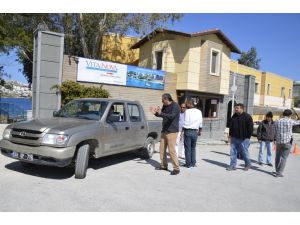 İş Adamı Ahmet Bayer'in Tatil Köyünde Yıkım