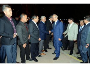 Eski Ulaştırma Denizcilik Ve Haberleşme Bakanı Elvan: