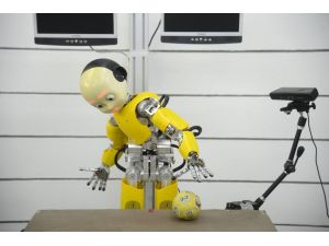 Türkiye'nin "Çocuk Robotu" Büyümeye Başladı