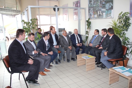 Adaylardan aşevine ziyaret