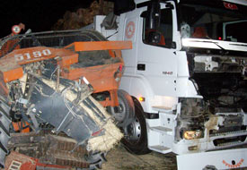 Karapınar'da Tır'la traktör çarpıştı