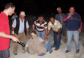 Kanalizasyon çukuruna düştü