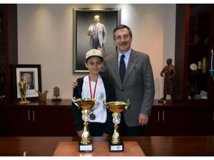 Eskişehir'e İkincilik Kupasını Nazlıcan Etce Kazandırdı