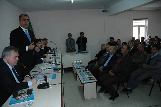 Konuk  seçim çalışmasına Ziraat Odası'ndan başladı