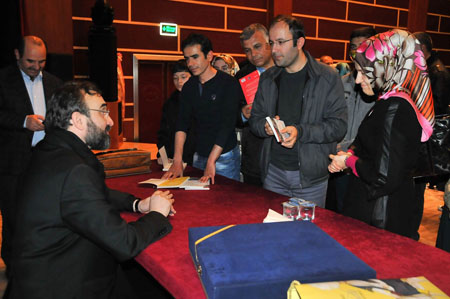 Senai Demirci Akşehirlilerle buluştu