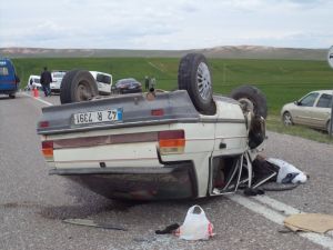 Konya'da Otomobiller Çarpıştı: 1 Ölü, 4 Yaralı