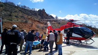 Ayağını çapa motoruna kaptıran adam için ambulans helikopter