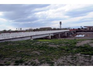 27 Yıldır Kullanılmayan Köprü