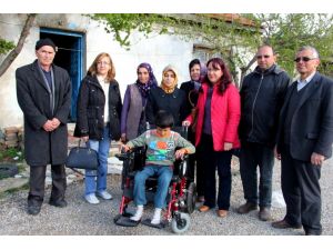 Yürüyemeyen İsmail'e "23 Nisan" Hediyesi