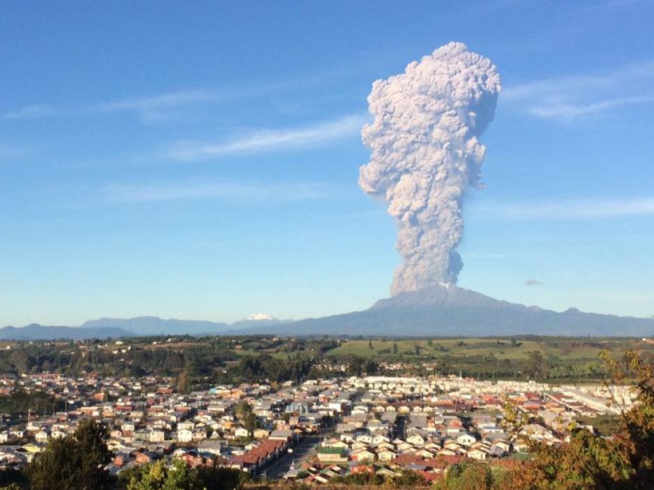 Şili'de Calbuco Yanardağı'nın Faaliyete Geçmesi