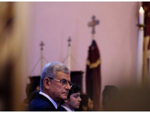 Ermeni Patrikhanesi'nin 1915 Olaylarını Anma Ayini