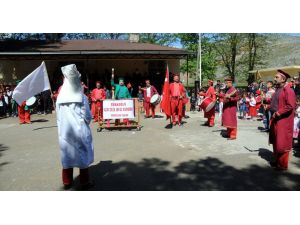 Mahkumlar Çocukların Bayram Coşkusuna Ortak Oldu