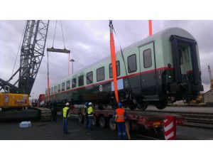 Sakarya'da Üretilen Vagonlar Irak'a Gönderildi