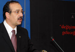 "İşsizliğin çözümü özel sektörde"