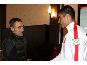 Trabzonspor, Dünya Şampiyonunu Ağırladı