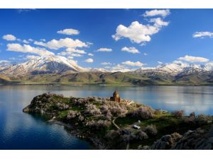 Akdamar Kilisesi'nin Unesco Dünya Mirası Geçici Listesi'ne Girmesi